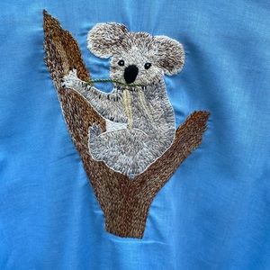 Point collar button down shirt w/koala